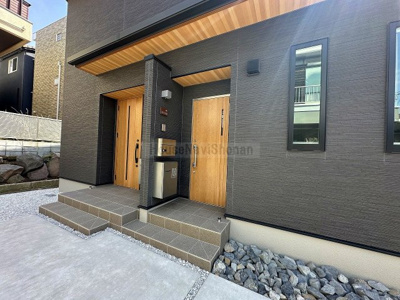 【ロビー】 | Bumblebee(バンブルビー)