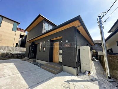 【外観】 | Bumblebee(バンブルビー)