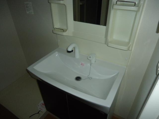 サン　ガーデン　Ａの独立洗面台|洗髪洗面化粧台