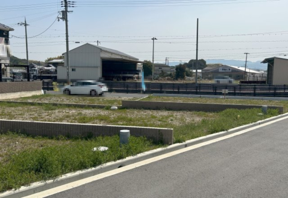 岸和田市尾生町7丁目土地6号地の前面道路含む現地写真|前面道路幅員約4.7ｍ
