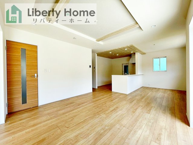 土浦市桜ヶ丘町6期　新築戸建の居間・リビング