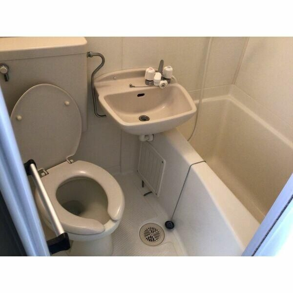 横須賀市衣笠町の賃貸マンションの浴室