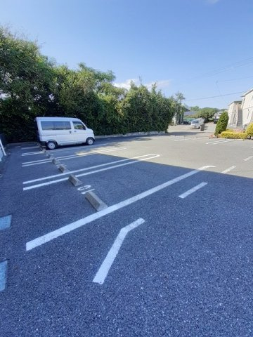 エクセランの駐車場|カースペースがあります