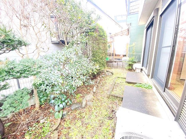 【庭】 | めじろ台　散田町　中古