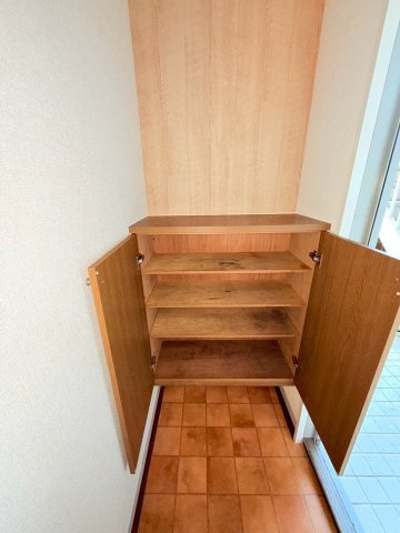 グランドゥール岩崎A棟の収納