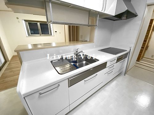 秦野市三屋　中古一戸建てのキッチン