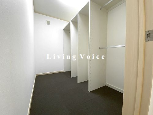 秦野市三屋　中古一戸建ての収納