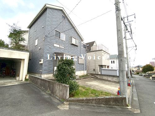 秦野市三屋　中古一戸建ての外観