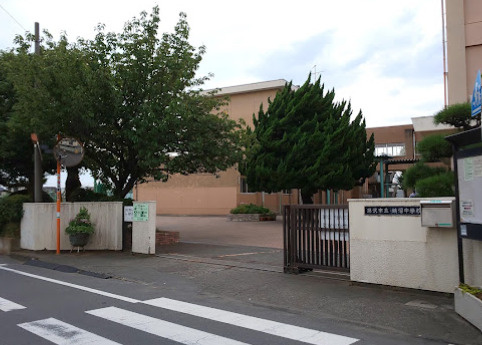 吹き抜け × ロフト × ビルトインガレージも。Shonan Styleをすべて詰め込んだ家の周辺|鵠沼中学校まで約700ｍ