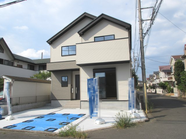 立川市西砂町2丁目　新築戸建全1棟の外観|並列駐車2台可！！