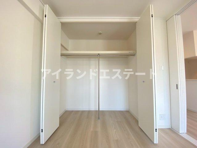 SOCIETY KAKINOKIZAKA ANNEX　敷地内駐車場有　オートロック　ファミリー向けの収納