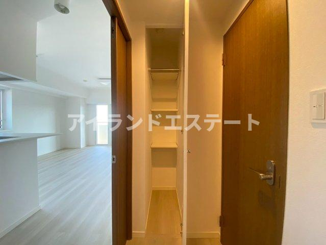 SOCIETY KAKINOKIZAKA ANNEX　敷地内駐車場有　オートロック　ファミリー向けの収納