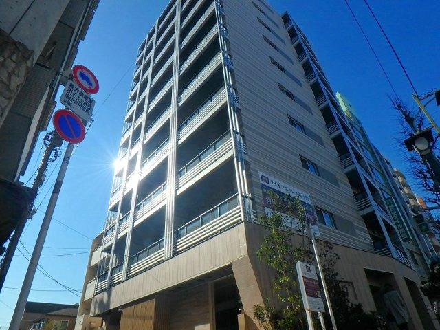 LIONS MYLES新中野の外観