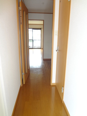 【玄関】 | アイビーコート12の月 | きれいな玄関です