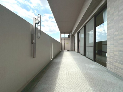 【バルコニー】 | ネバーランド箕面潤水館