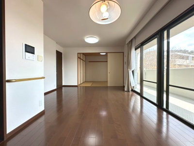 【内装】 | ネバーランド箕面潤水館