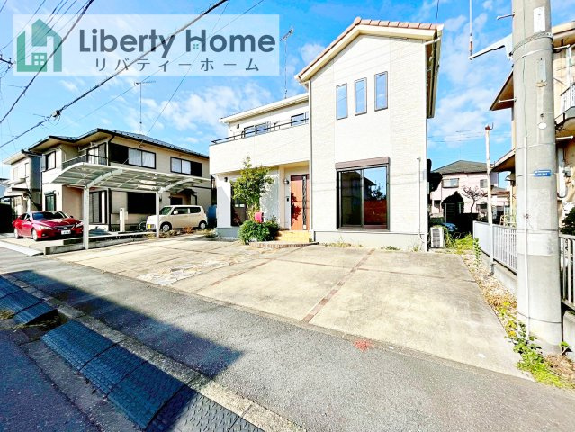 阿見町中央5丁目　中古戸建の駐車場