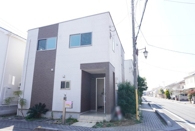 草加市原町2丁目 中古戸建の外観