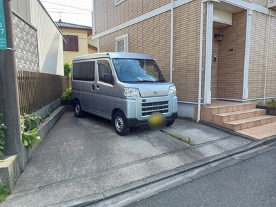 【駐車場】 | ソレイユB | カースペースがあります