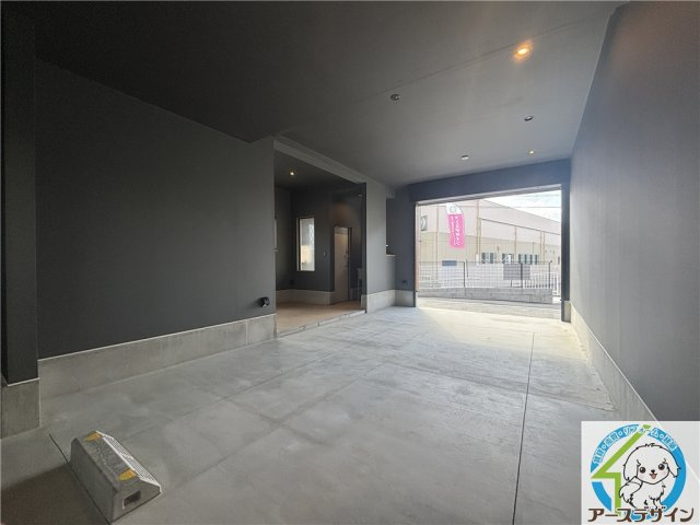 CASA　MODERNOの駐車場