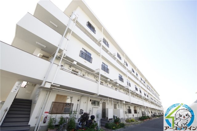 松が丘住宅19号棟の外観