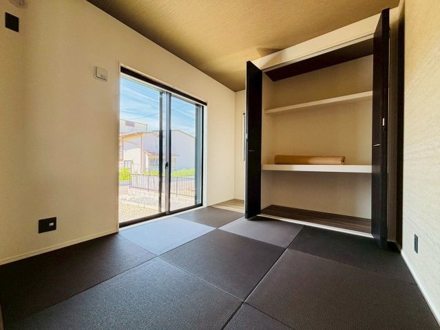 タマタウン　大垣市昼飯町Ⅱ　全3区画分譲の和室|一室あると便利な和室は、ご来客時はもちろん、お子様のお昼寝や遊び場、寝室としてもご利用いただけます。