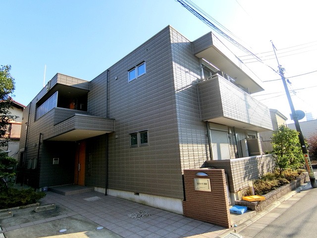 エスコート・福栄のエントランス|★閑静な住宅街に立地★