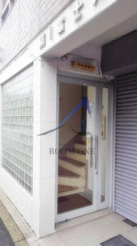 第一富士川ビルのエントランス|エントランスです。