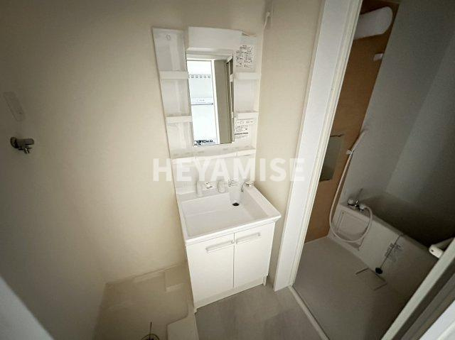 modern palazzo諫早Kaizu Bの洗面所|※室内画像は別号室のもの。