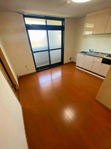 レオパレス翼Ⅲの居間・リビング