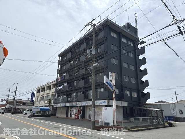 オリエンタルマンションの外観
