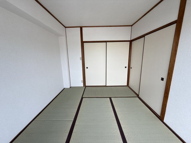 オリエンタルマンションの寝室