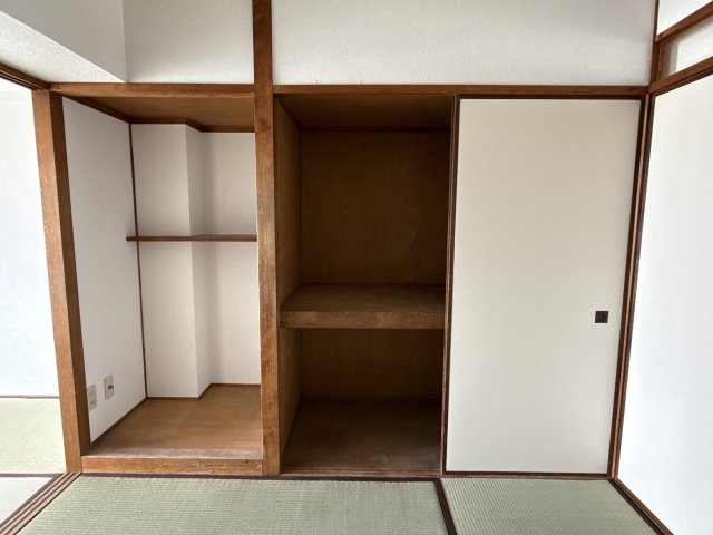 オリエンタルマンションの収納