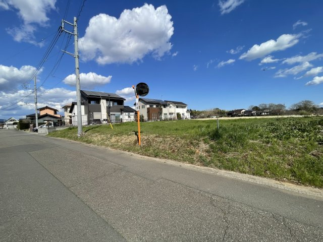 上ノ室　１０年特例用地①の前面道路含む現地写真