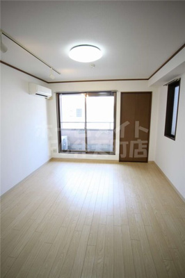 【居間・リビング】 | 天保山ハーバービュー | 使いやすい居間です