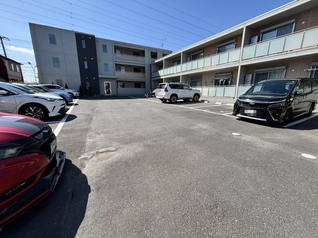 フォレストタウンの駐車場