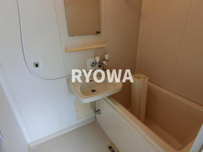 【浴室】 | ルナパークＡ | 掲載の写真は退去前の写真となります。