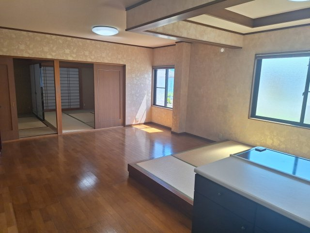 和歌山市中之島　中古戸建の居間・リビング