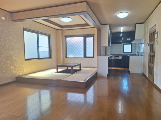 和歌山市中之島　中古戸建の居間・リビング