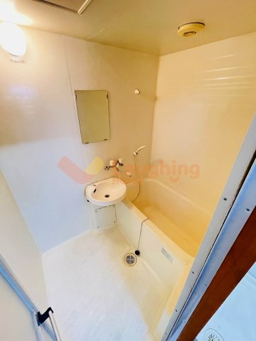 アザレアハイツ蒲池の浴室|きれいなお風呂です