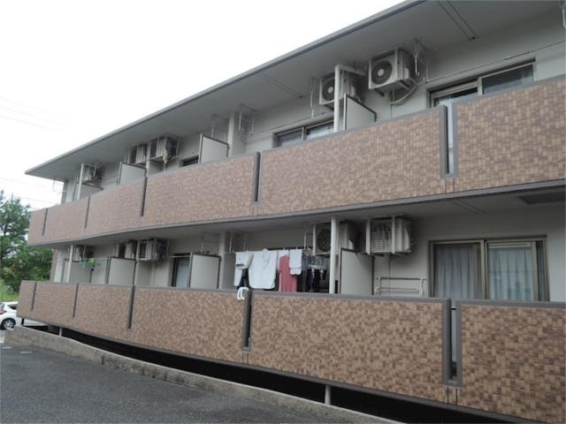 コンブリオの外観|棟名看板