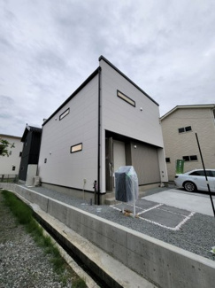 【外観】 | 昭和町上河東 オール電化新築戸建 駅徒歩4分 リビング吹抜