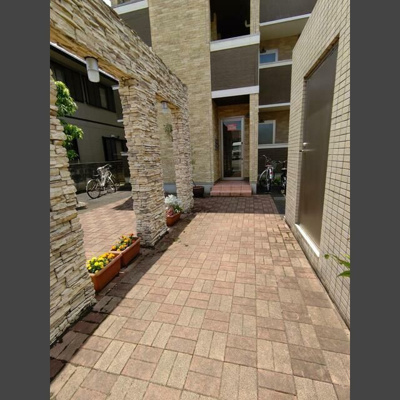 【エントランス】 | 公園通り館