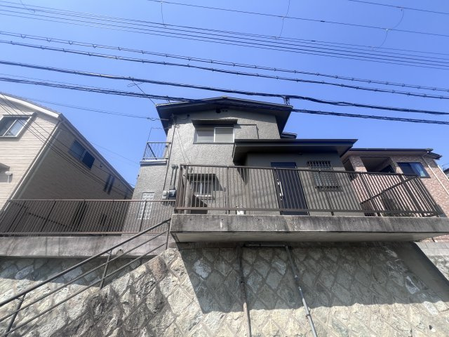 神戸市垂水区旭が丘１丁目のアパートの外観