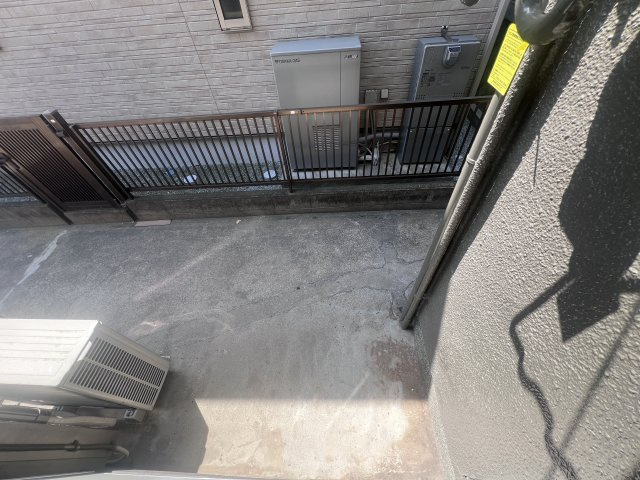 神戸市垂水区旭が丘１丁目のアパートのバルコニー