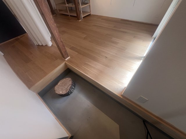 神戸市垂水区旭が丘１丁目のアパートの玄関