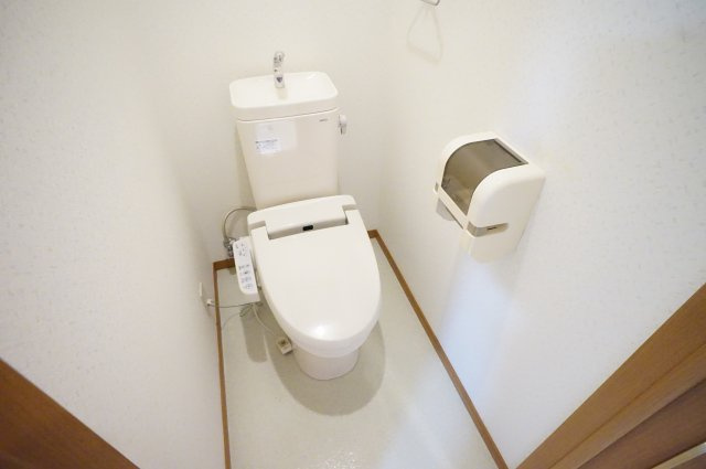 ニューライフ津田沼東のトイレ|落ち着いたトイレです