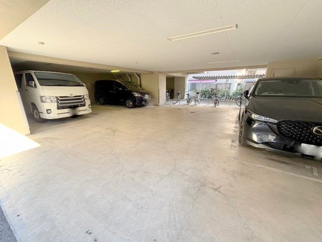 アーバネス淀川の駐車場