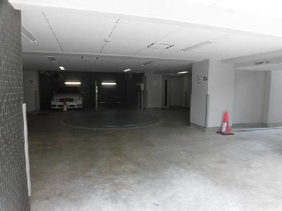 エステムプラザ京都河原町通Ⅱレジデンシャルの駐車場