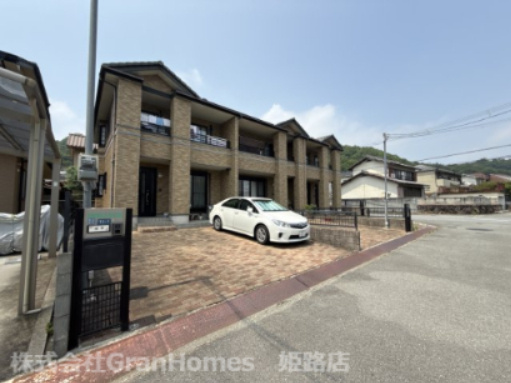 エメラルド・ラ・ヴィーンの外観